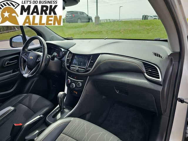 Used 2022 Chevrolet Trax LT w/ Driver Confidence Package AWD/4WD image 28