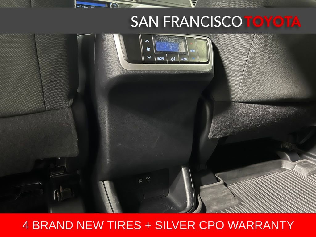Used 2017 Toyota Highlander LE image 17