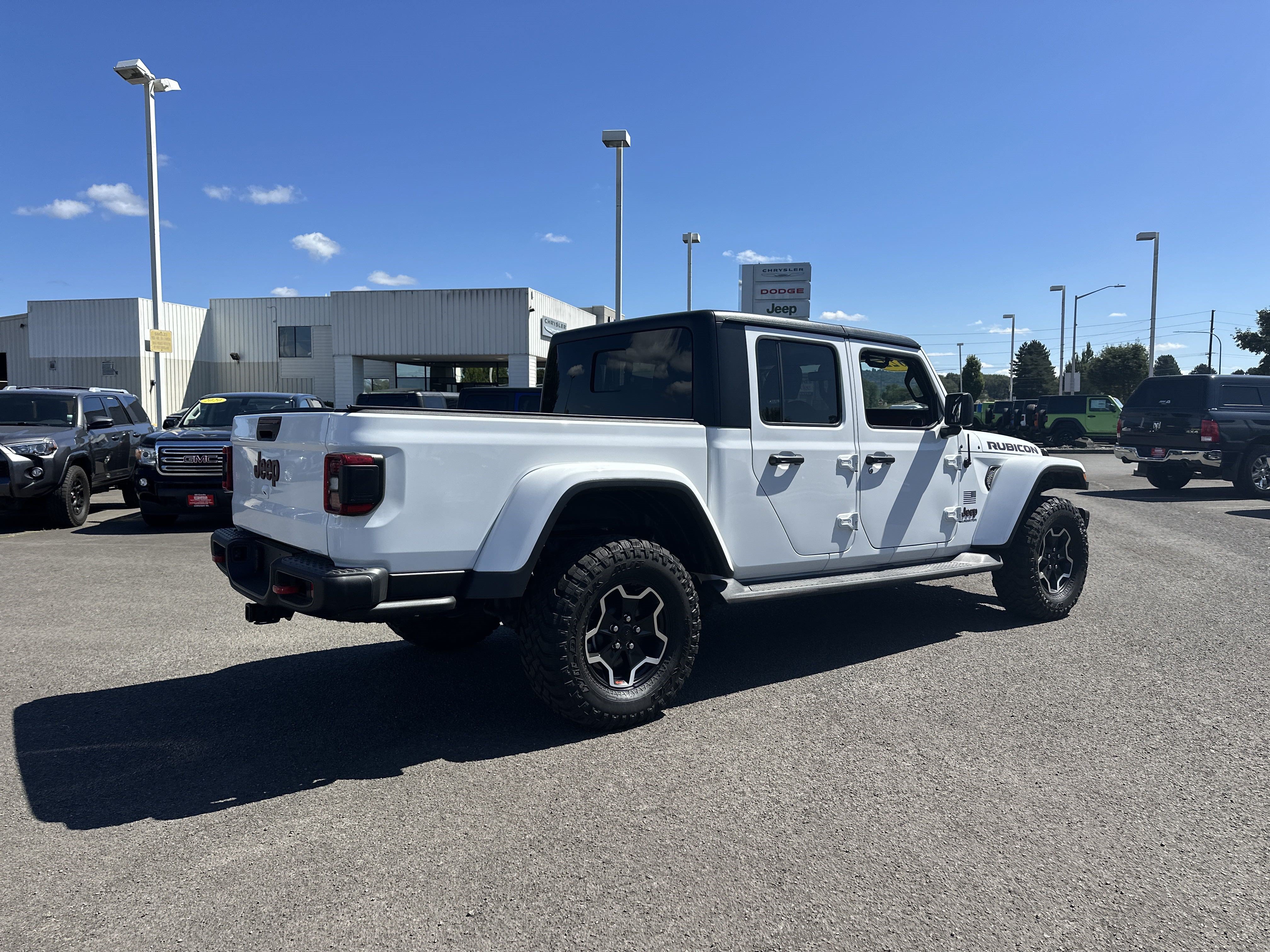 Used 2022 Jeep Gladiator Rubicon w/ LED Lighting Group AWD/4WD image 6
