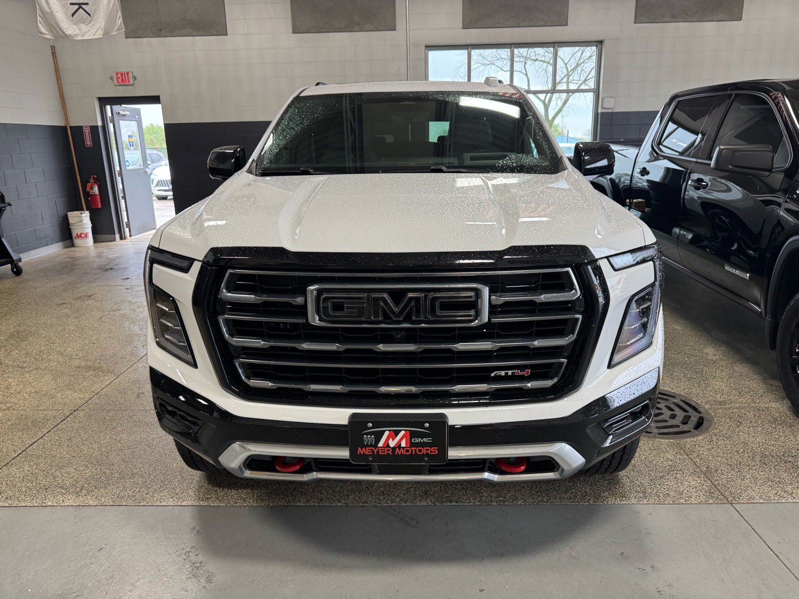New 2026 GMC Yukon XL AT4 w/ AT4 Premium Plus Package AWD/4WD image 2