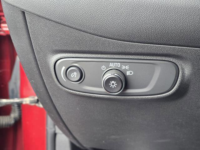 Used 2023 Chevrolet Equinox LT FWD image 15