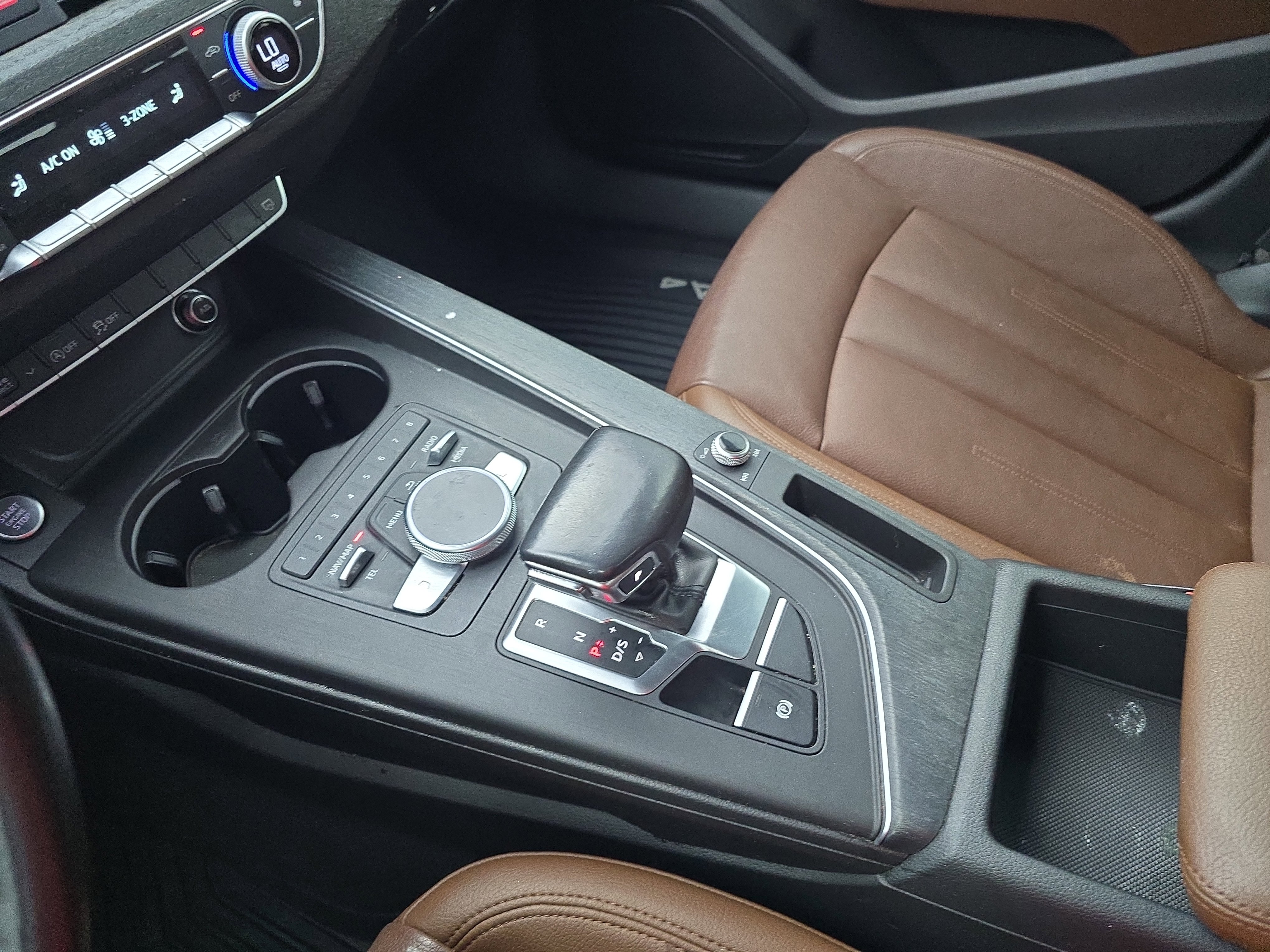 Used 2017 Audi A4 2.0T Premium w/ Convenience Package image 24