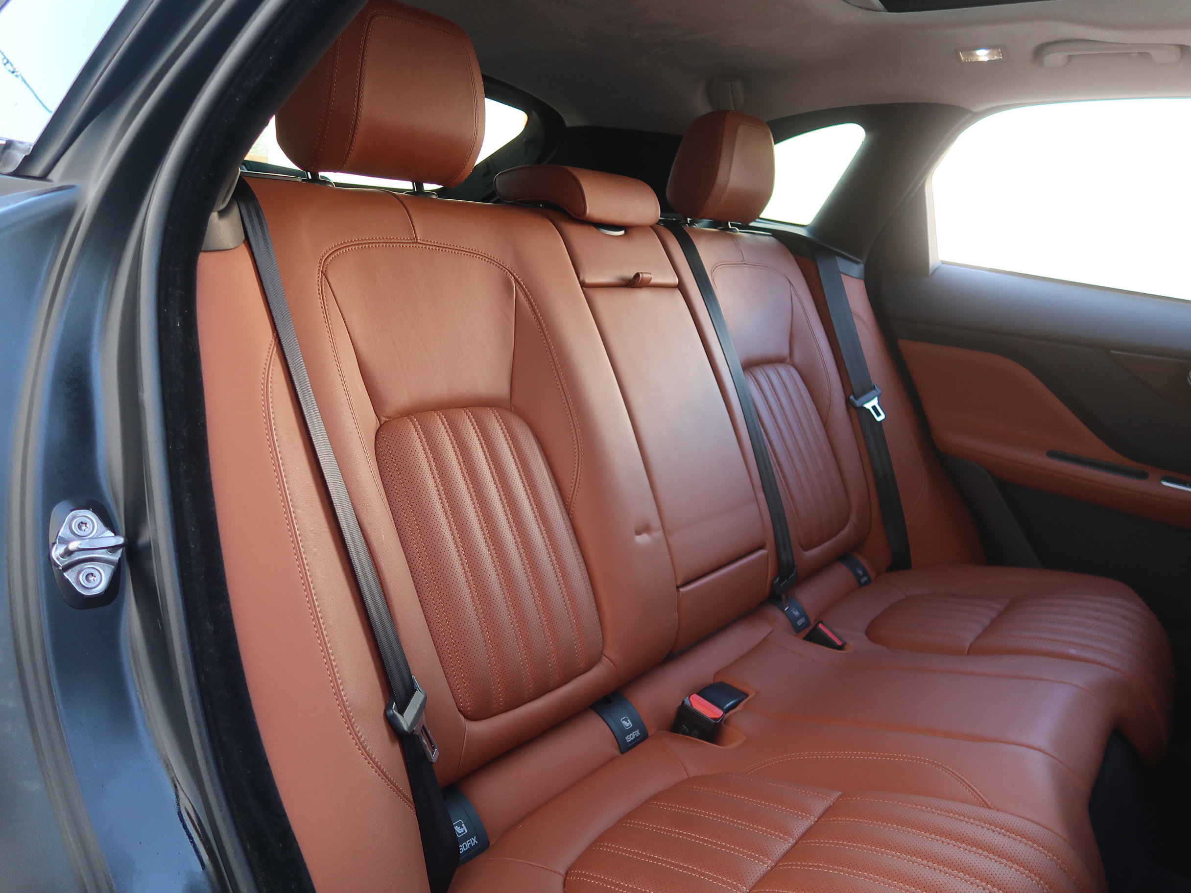 Used 2018 Jaguar F-PACE Portfolio image 44