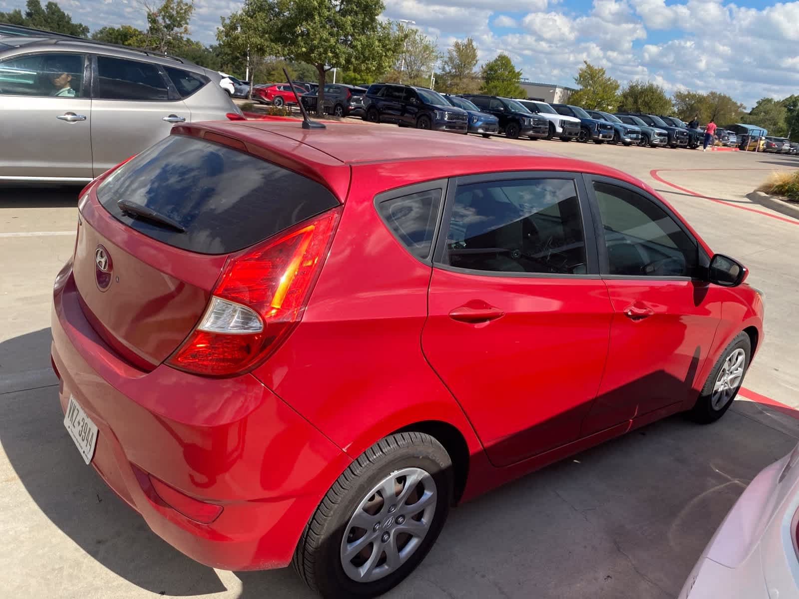 Used 2014 Hyundai Accent GS FWD image 7