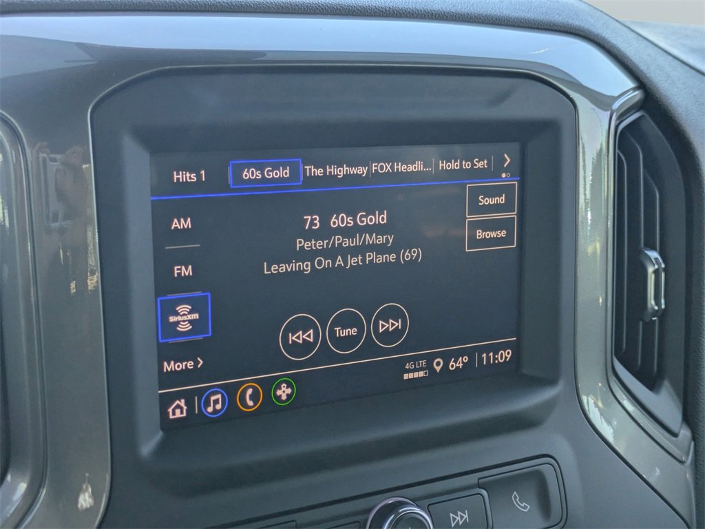 Used 2025 Chevrolet Silverado 1500 Custom image 22