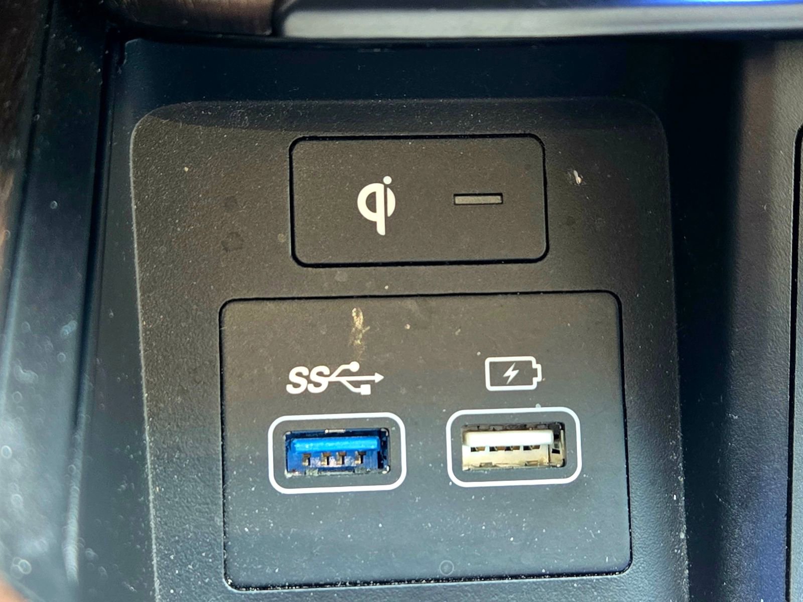 Used 2022 Genesis GV80 3.5T w/ Cargo Package image 19