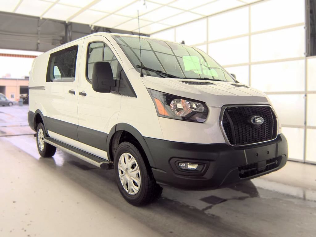 Used 2025 Ford Transit 250 Low Roof w/ Exterior Upgrade Package RWD image 3