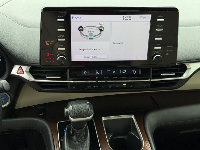 Used 2021 Toyota Sienna XLE FWD image 16