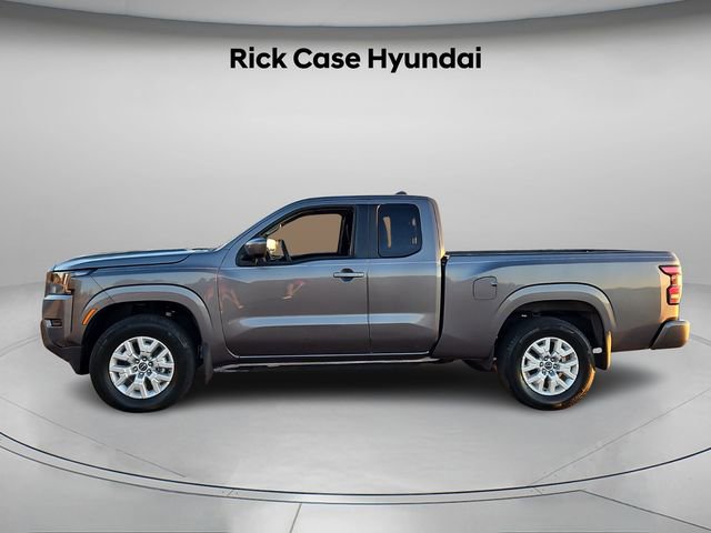 Used 2022 Nissan Frontier SV w/ Technology Package image 3