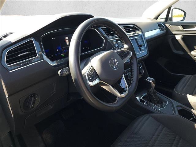 Used 2023 Volkswagen Tiguan S FWD image 10