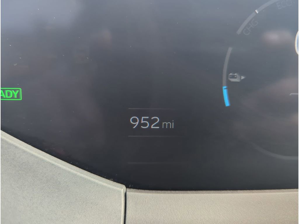 Used 2025 Toyota Prius Plug-In Hybrid image 17