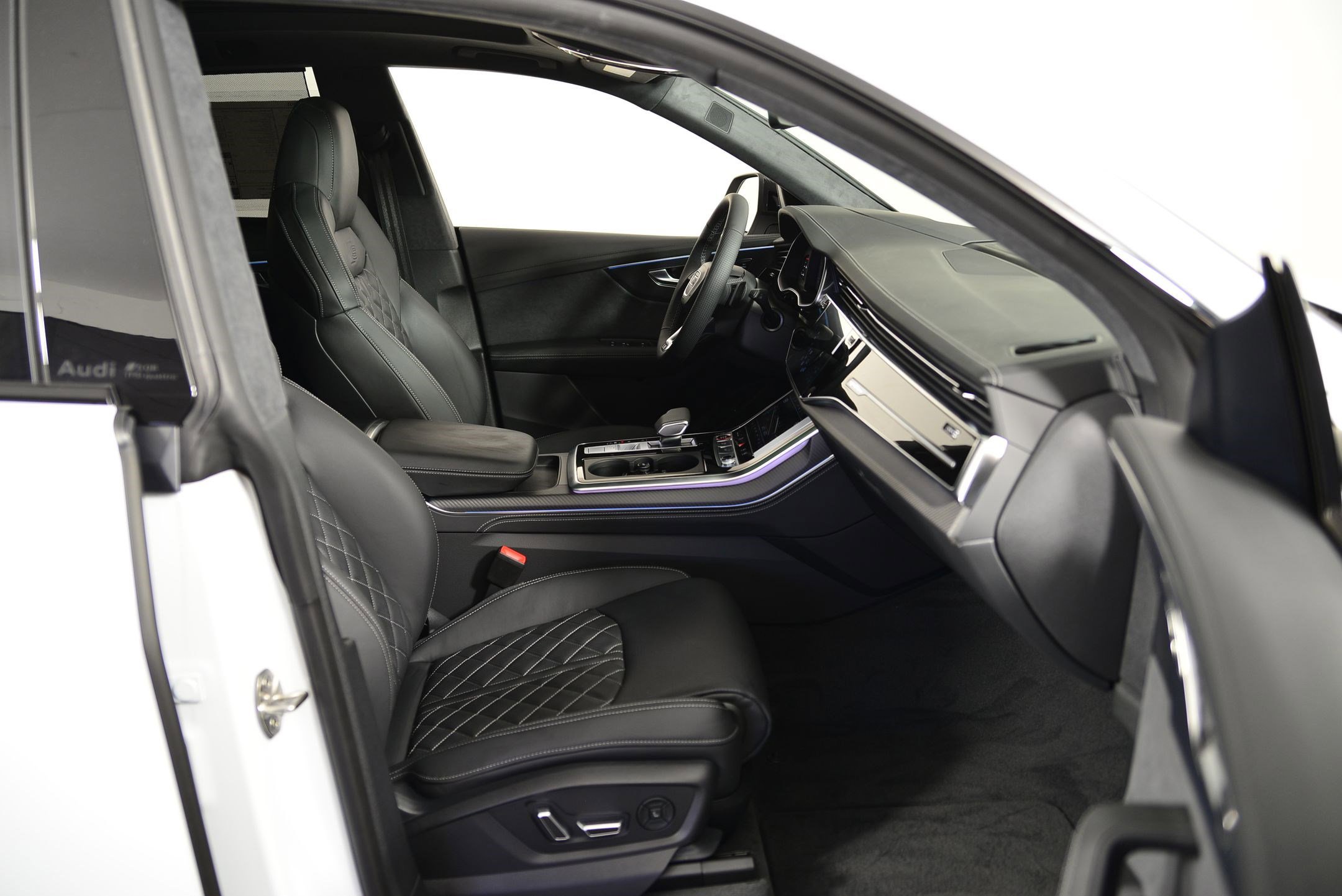 New 2026 Audi SQ8 Prestige image 17