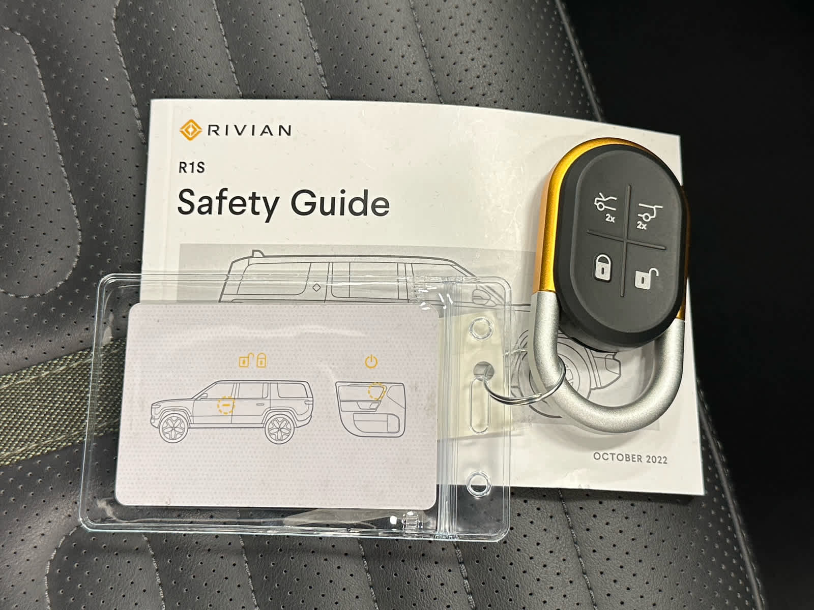 Used 2024 Rivian R1S Adventure image 40