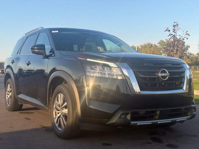 Used 2022 Nissan Pathfinder SL