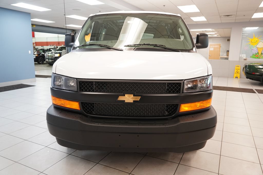 New 2026 Chevrolet Express 2500 RWD image 13