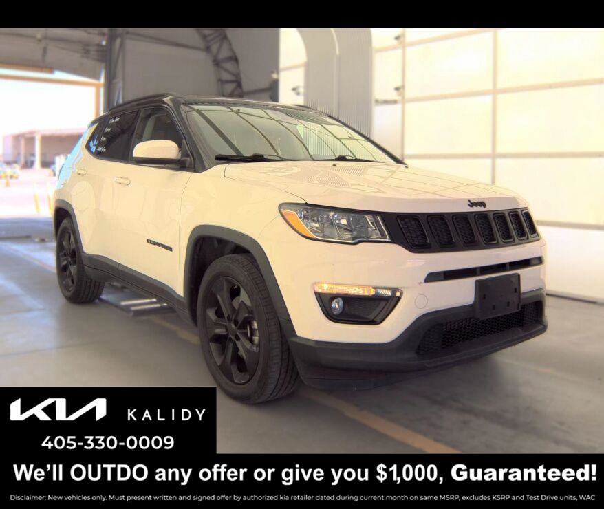 Used 2019 Jeep Compass Latitude FWD image 1