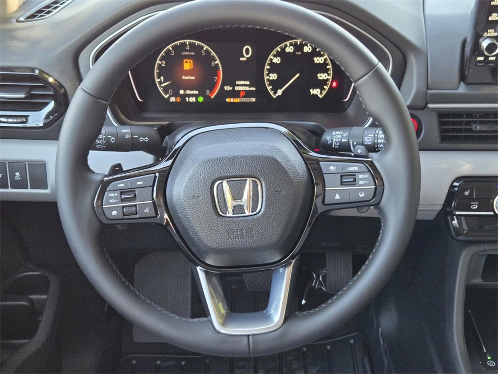 New 2025 Honda Pilot Touring image 13