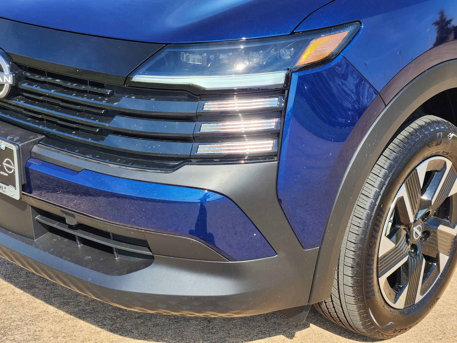 New 2026 Nissan Kicks SV w/ SV Premium Package image 9