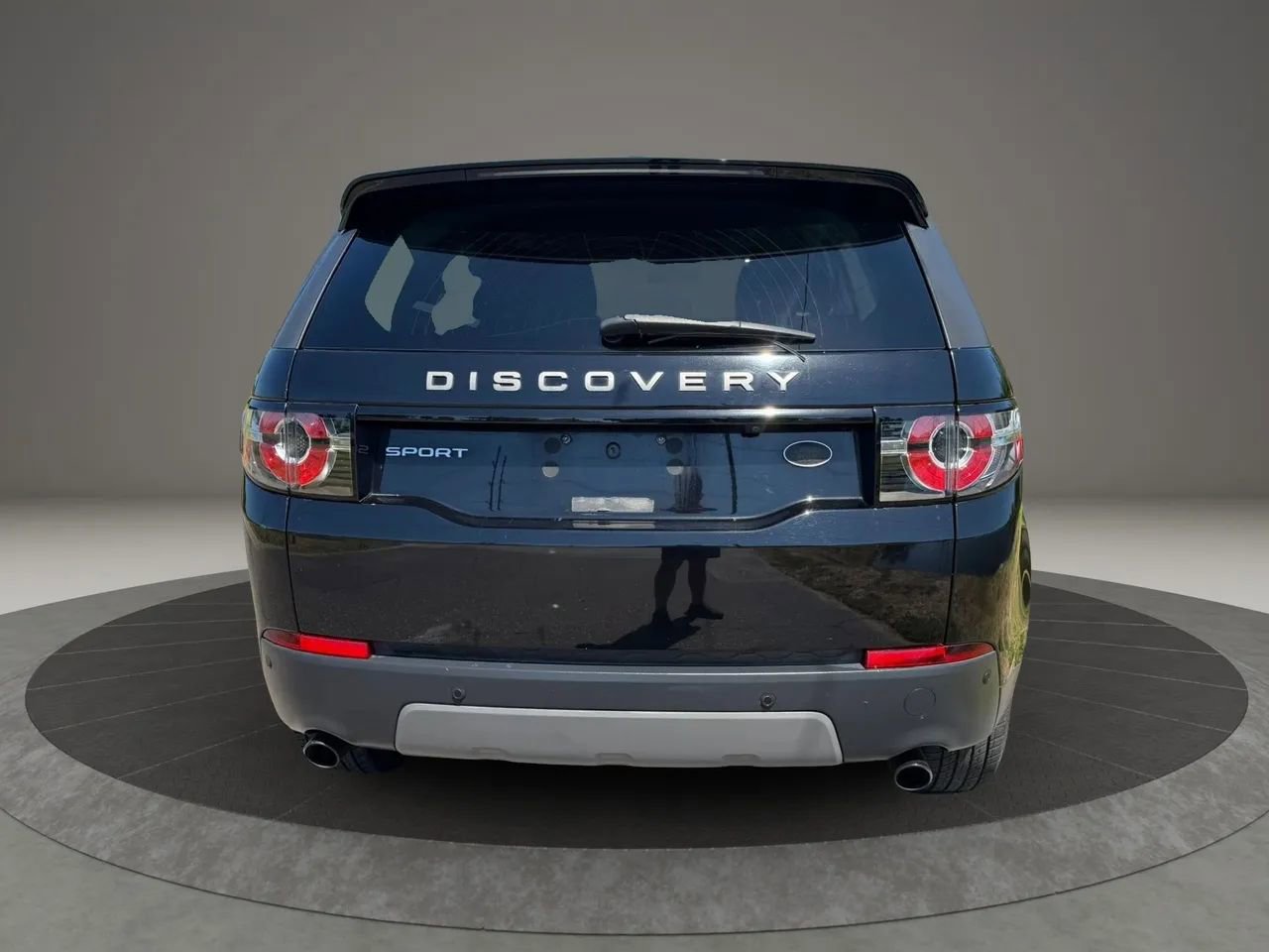 Used 2017 Land Rover Discovery Sport SE AWD/4WD image 7