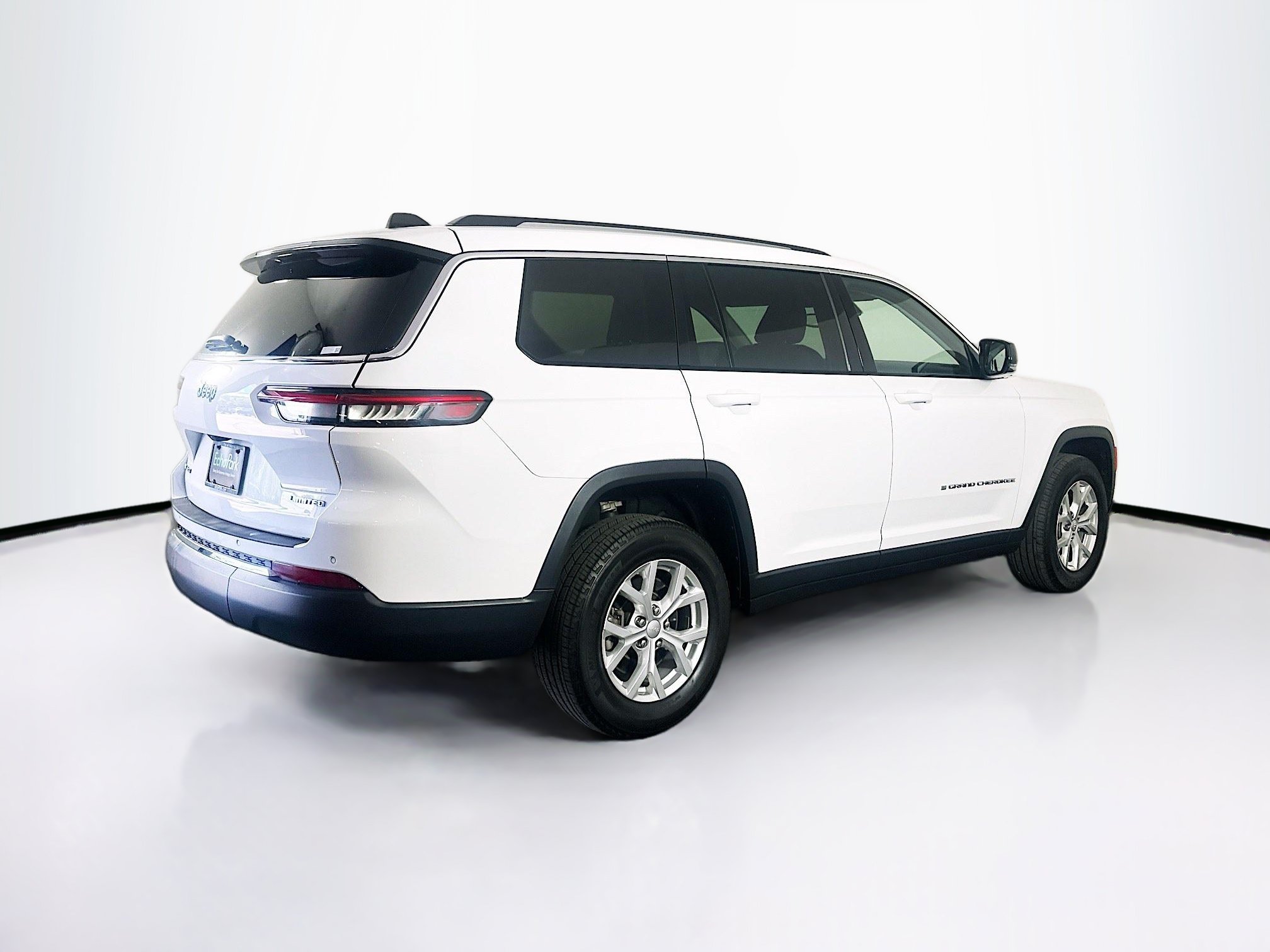 Used 2023 Jeep Grand Cherokee L Limited AWD/4WD image 9