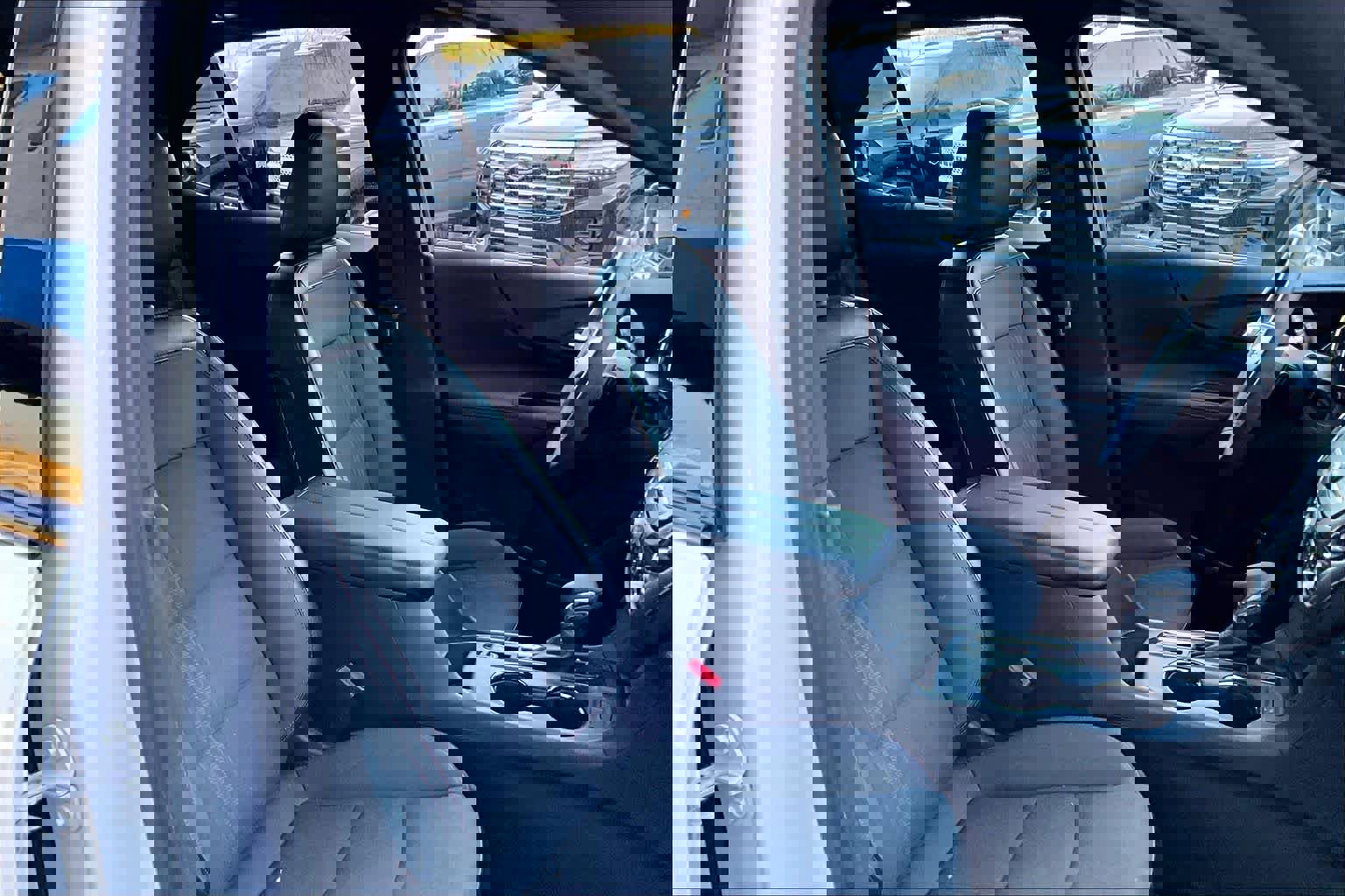 Used 2023 Chevrolet Equinox RS image 9