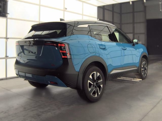 Used 2025 Nissan Kicks SR FWD image 10