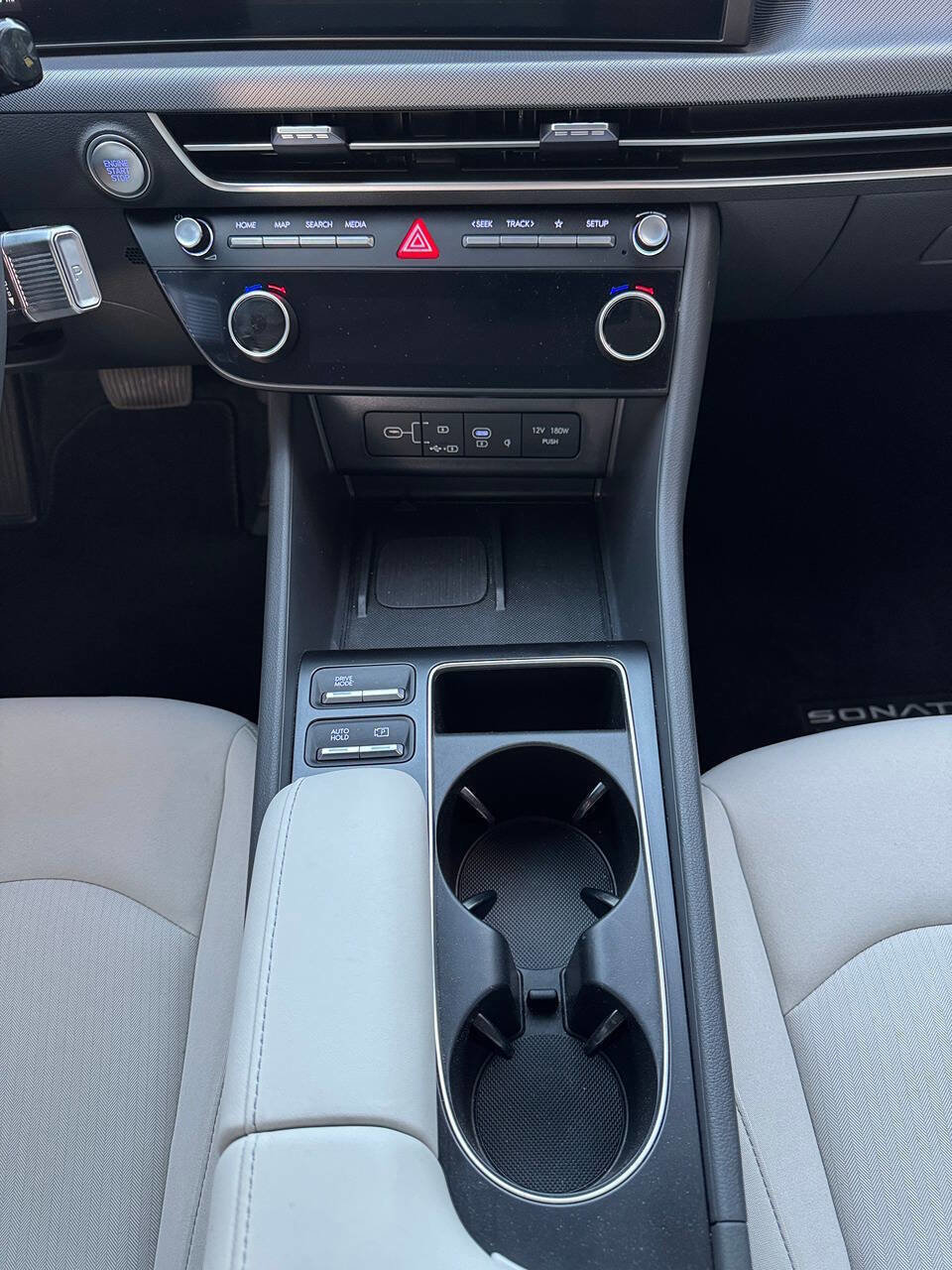 Used 2024 Hyundai Sonata SEL w/ Convenience Package FWD image 22