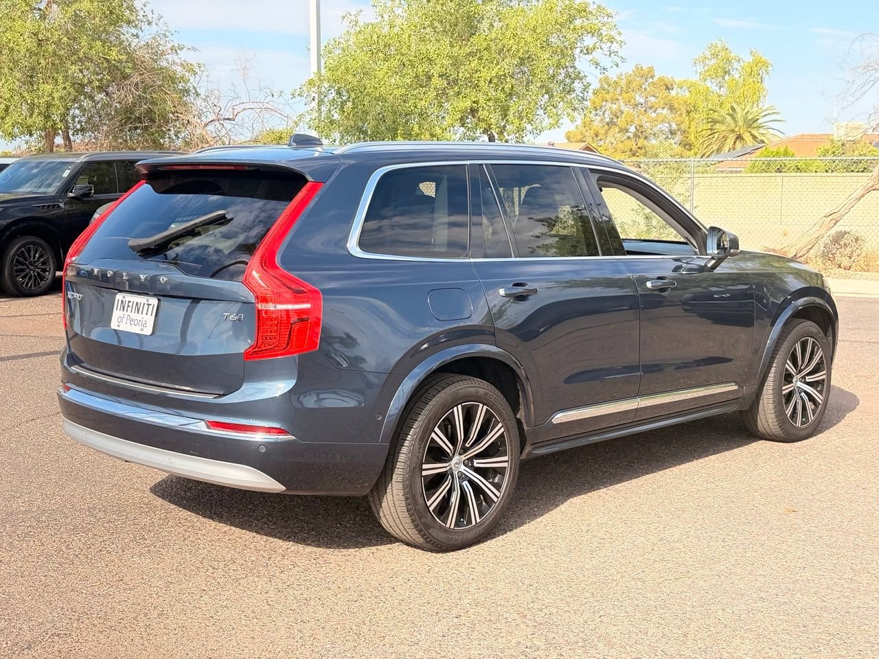 Used 2022 Volvo XC90 T6 Inscription w/ Advanced Package AWD/4WD image 6