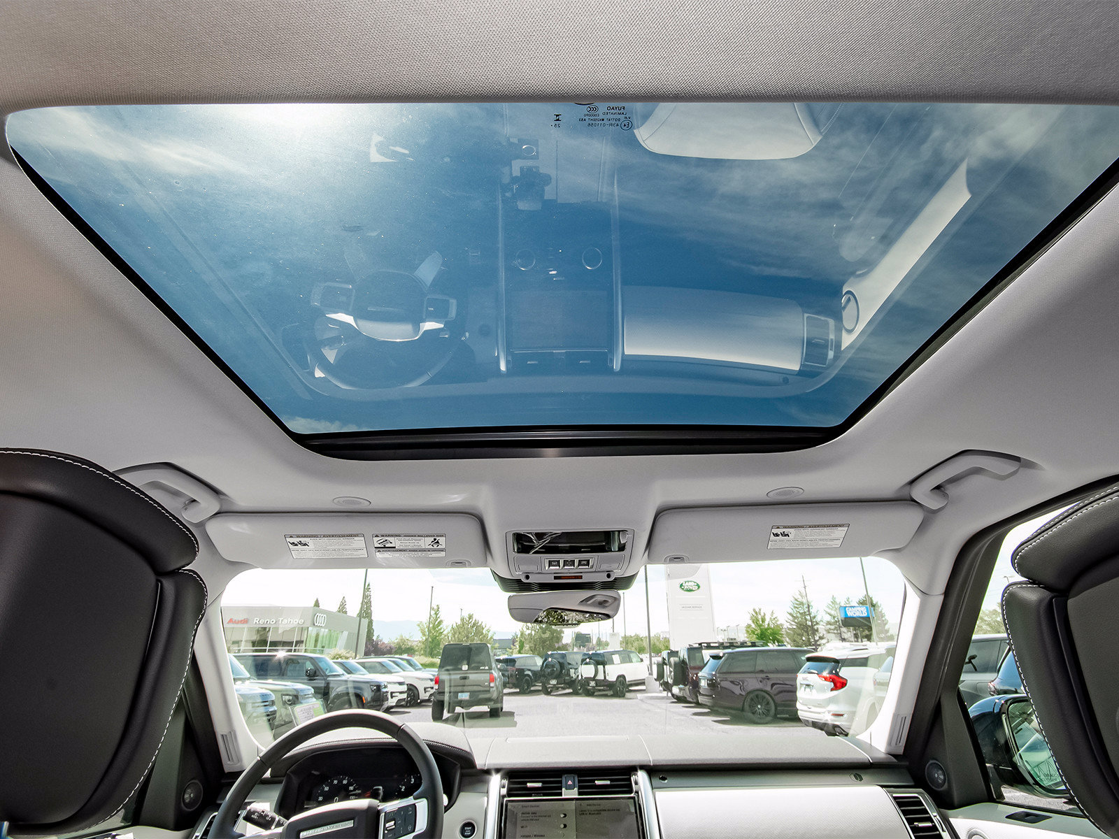 New 2026 Land Rover Discovery Limited Edition AWD/4WD image 48