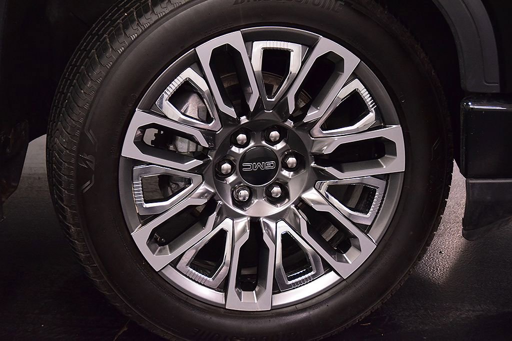 Used 2025 GMC Sierra 1500 Denali Ultimate image 12