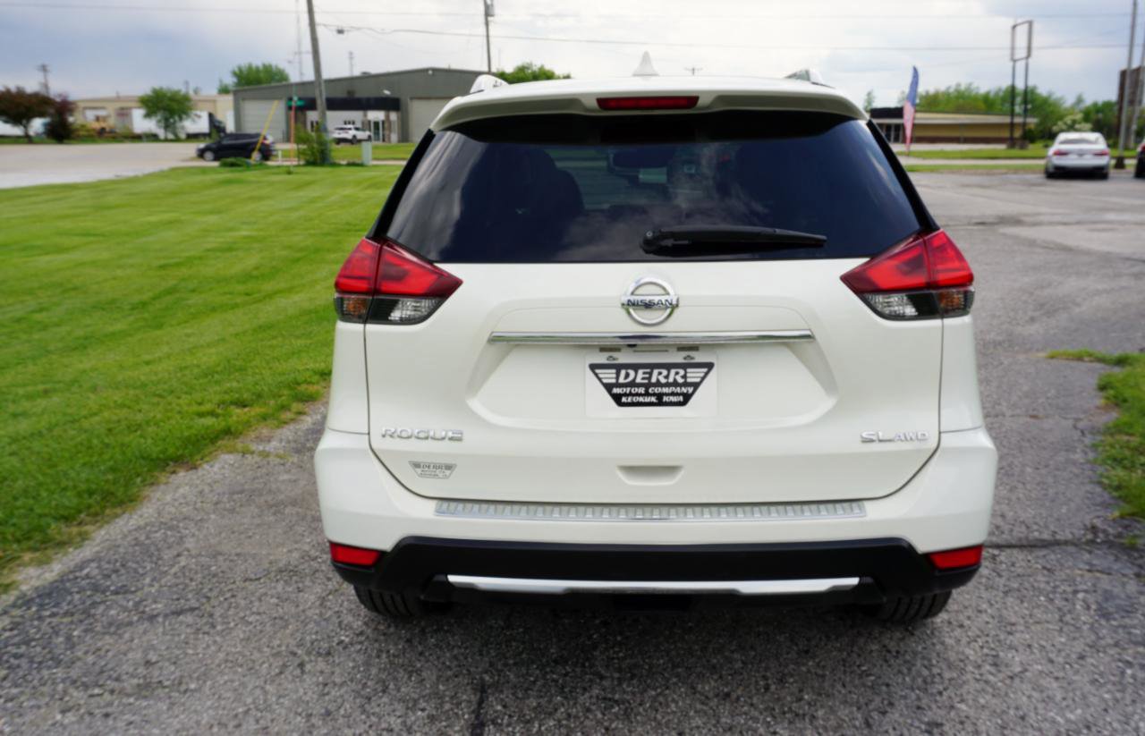 Used 2017 Nissan Rogue SL w/ SL Premium Package AWD/4WD image 21