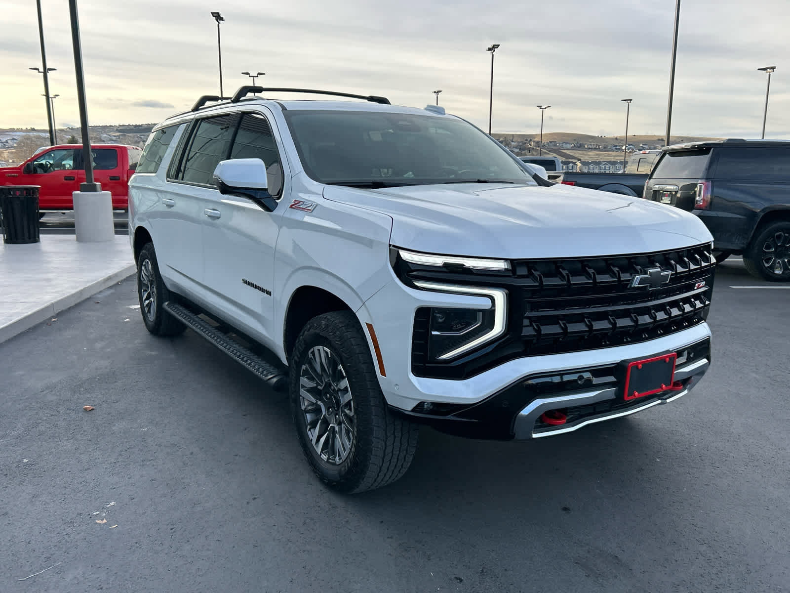 Used 2025 Chevrolet Suburban Z71 w/ Z71 Off-Road Package image 5
