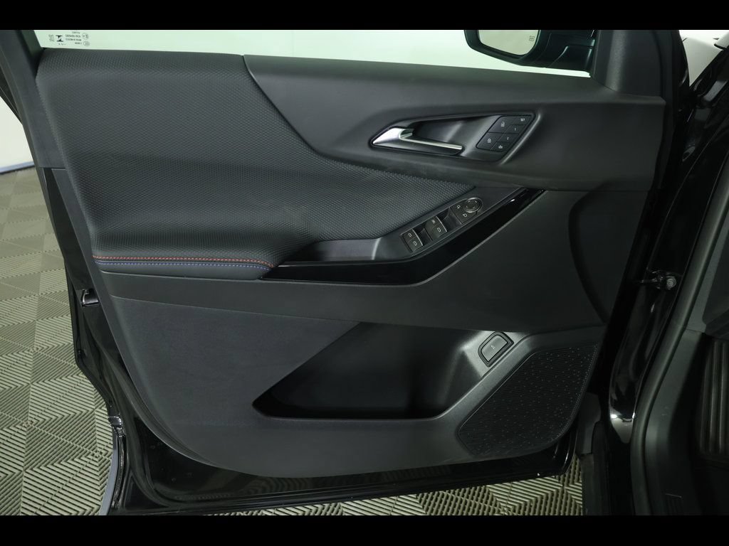 New 2026 Chevrolet Equinox RS w/ Convenience Package III FWD image 23