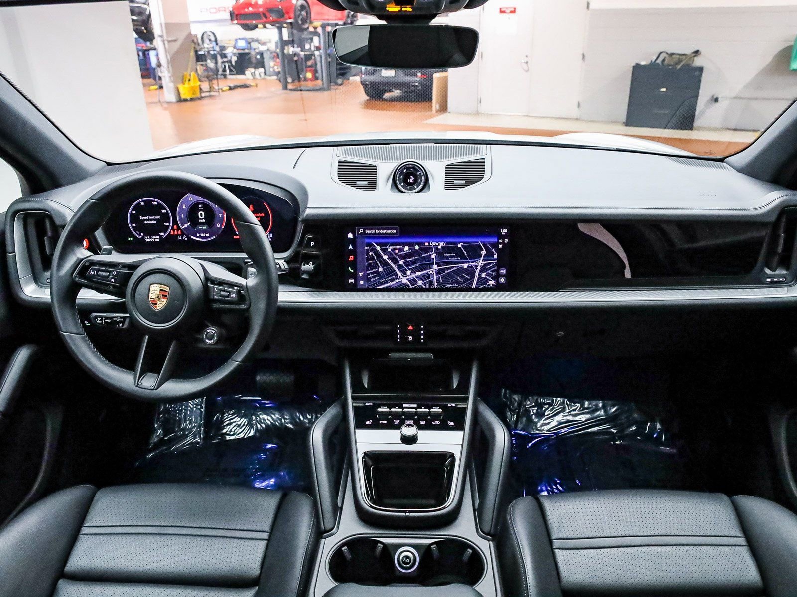 Used 2025 Porsche Cayenne E-Hybrid image 16