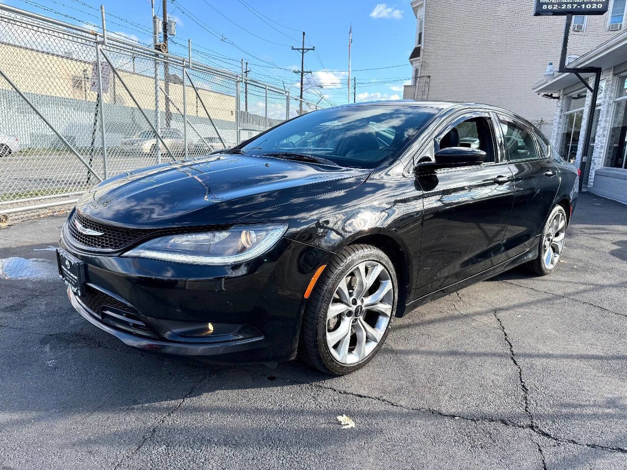 Used 2015 Chrysler 200 S w/ Navigation & Sound Group I image 2