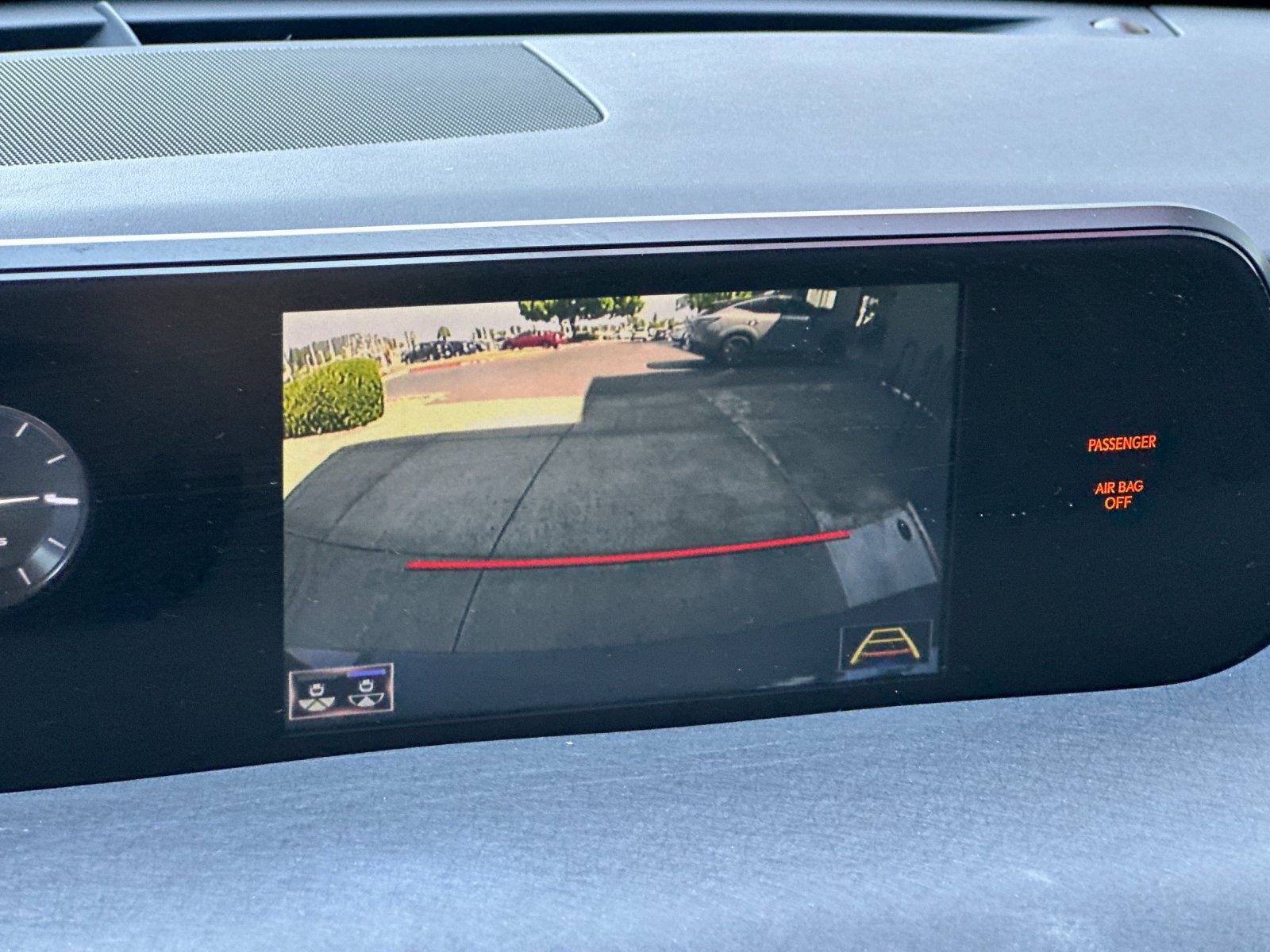 Used 2019 Lexus UX 200 w/ Premium Package FWD image 19