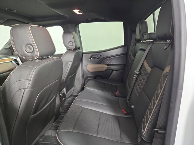 Used 2023 GMC Canyon Denali AWD/4WD image 15