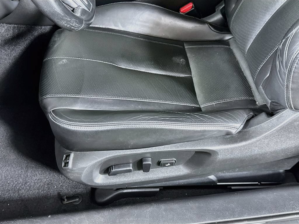 Used 2017 INFINITI Q60 Red Sport 400 AWD/4WD image 23