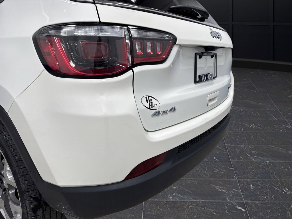 Used 2020 Jeep Compass Limited image 33