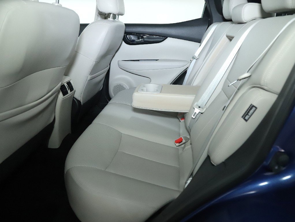 Used 2022 Nissan Rogue Sport SL w/ Premium Package image 14