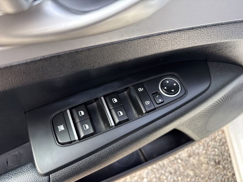 Used 2024 Kia Forte LXS image 11