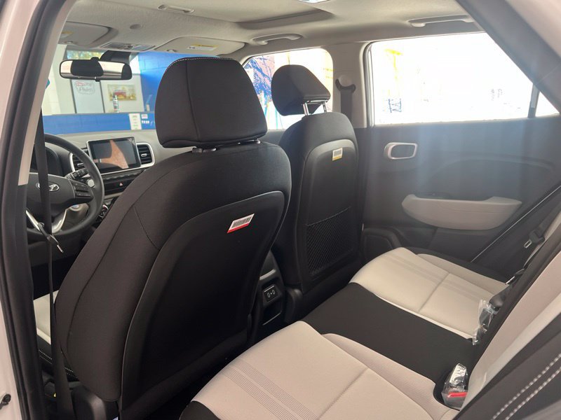 New 2026 Hyundai Venue SEL FWD image 15