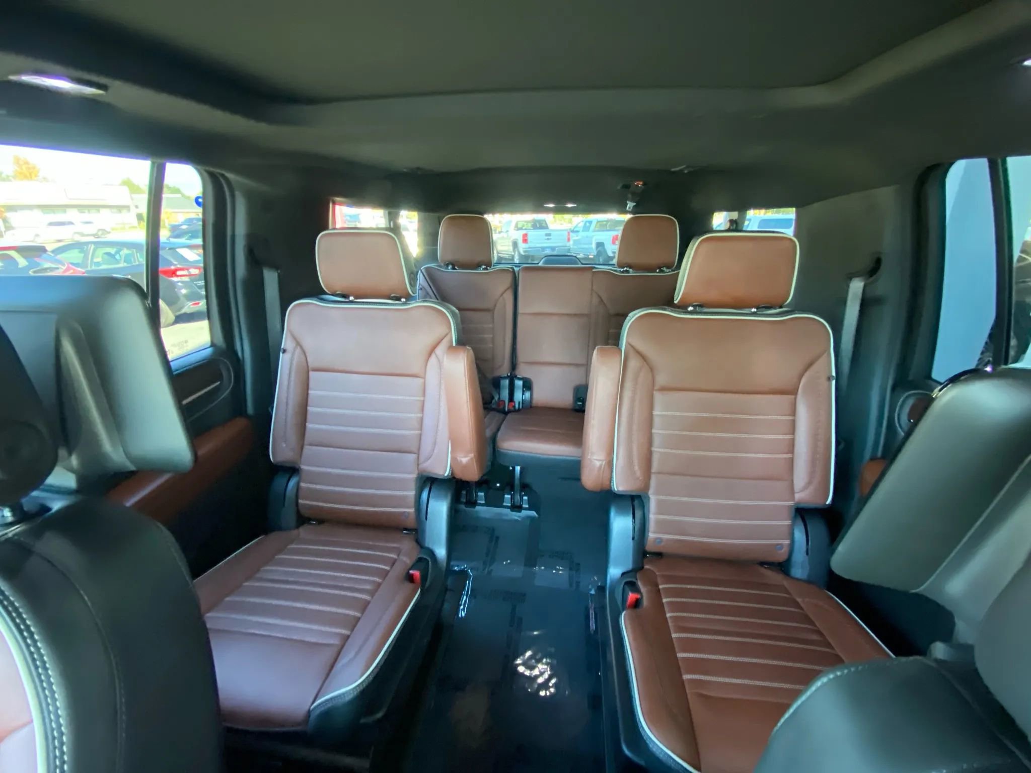 Used 2023 GMC Yukon XL Denali Ultimate image 23