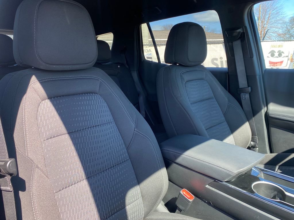 Used 2026 Chevrolet Equinox LT FWD image 16
