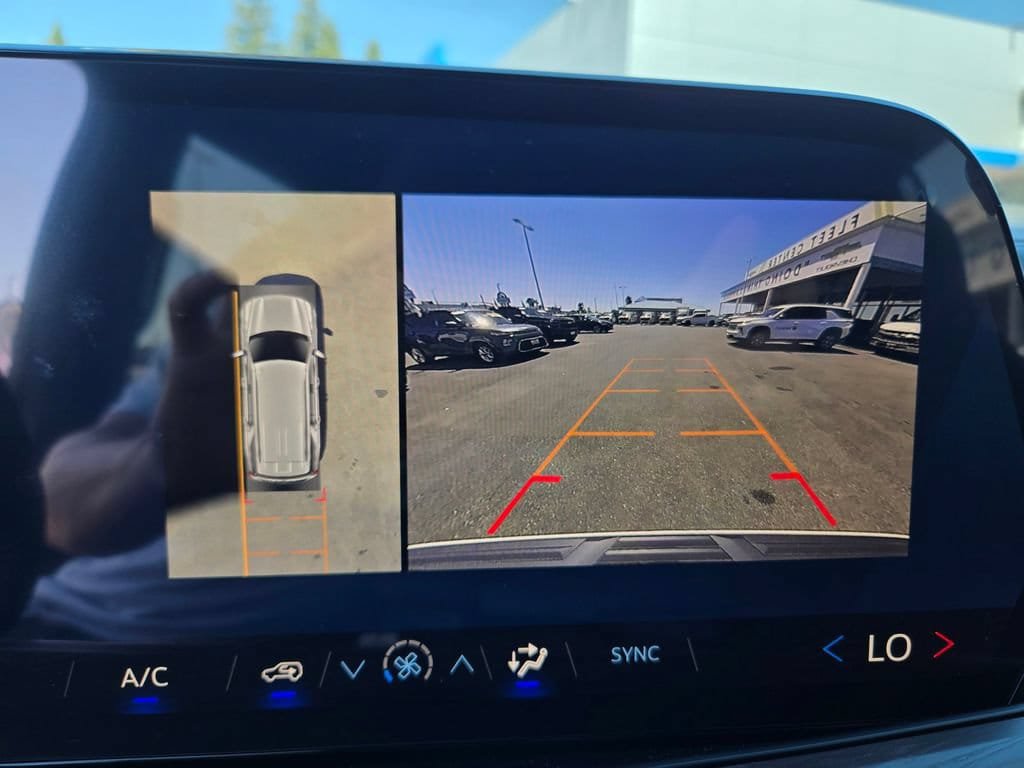 New 2026 Chevrolet Tahoe LS AWD/4WD image 8