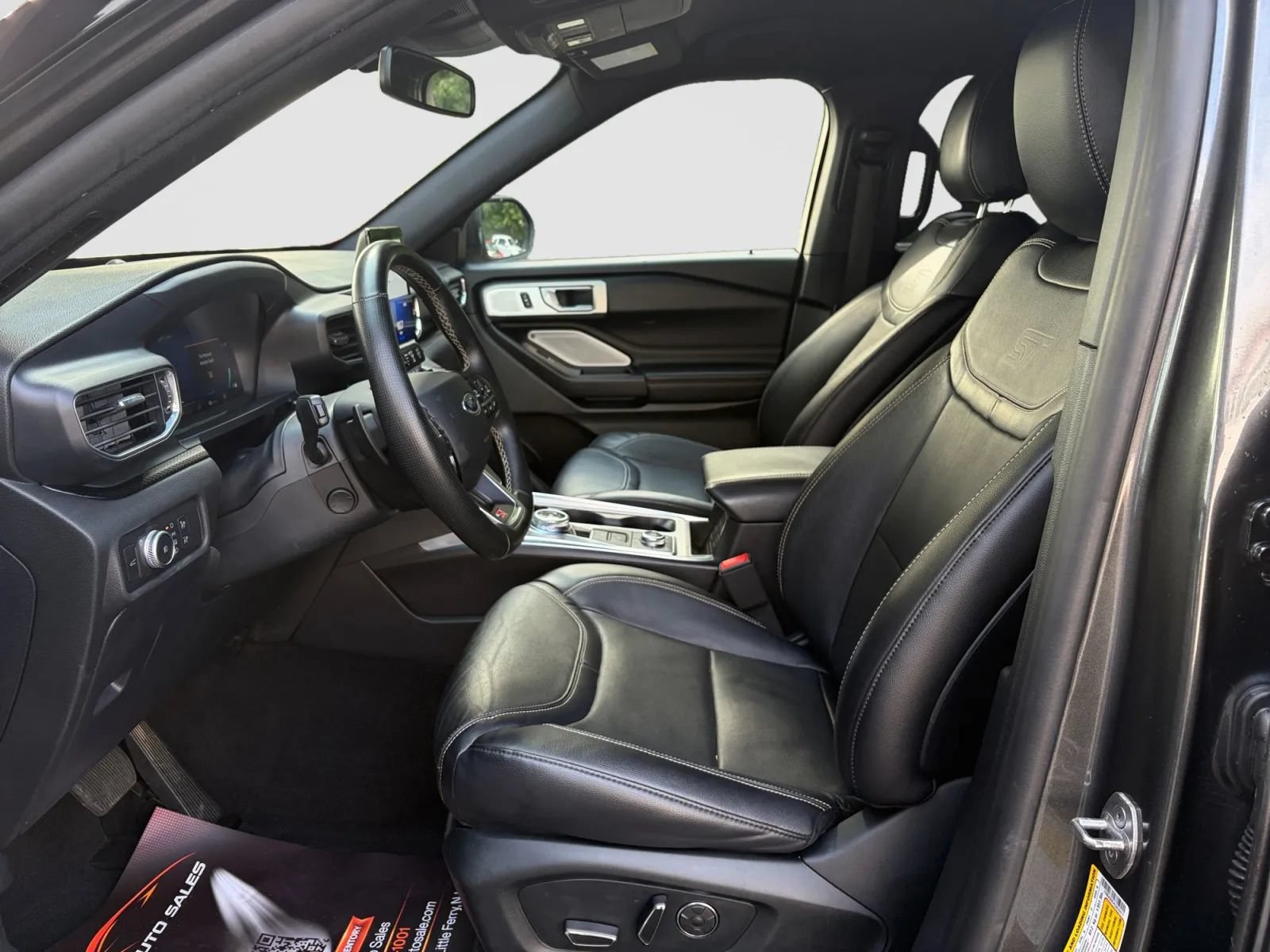Used 2020 Ford Explorer ST w/ Premium Technology Package AWD/4WD image 12