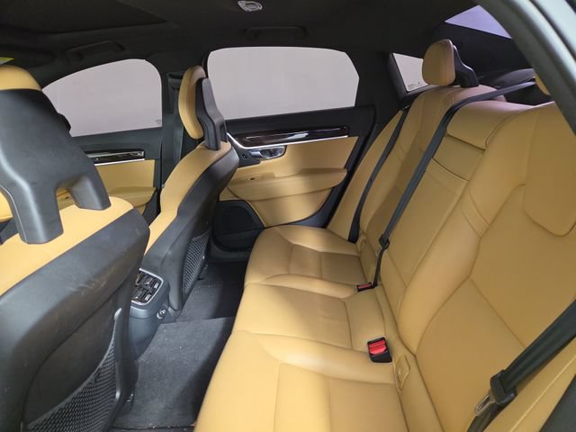 Used 2017 Volvo S90 T6 Momentum w/ Vision Package AWD/4WD image 16