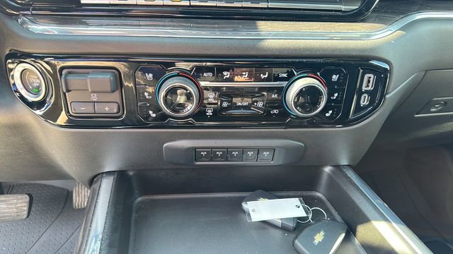Used 2024 Chevrolet Silverado 3500 LTZ w/ LTZ Plus Package AWD/4WD image 15