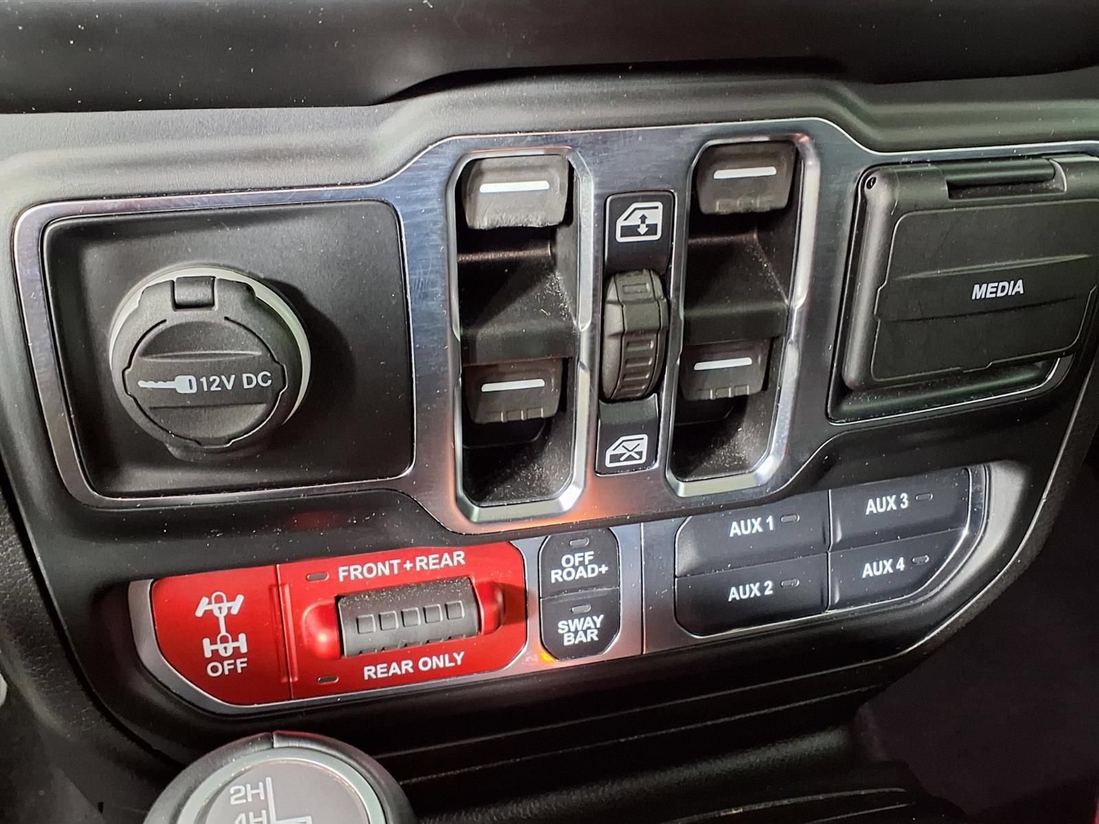 Used 2021 Jeep Wrangler Unlimited Rubicon AWD/4WD image 24
