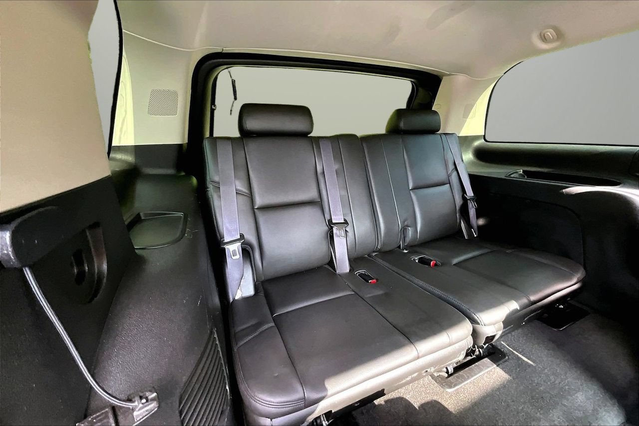 Used 2014 Cadillac Escalade Premium AWD/4WD image 26